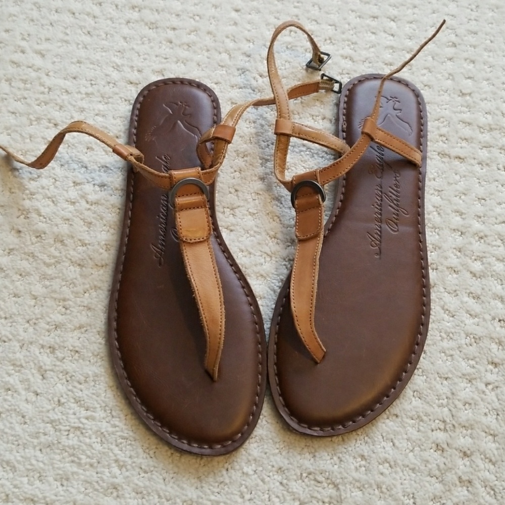 American Eagle thong sandals